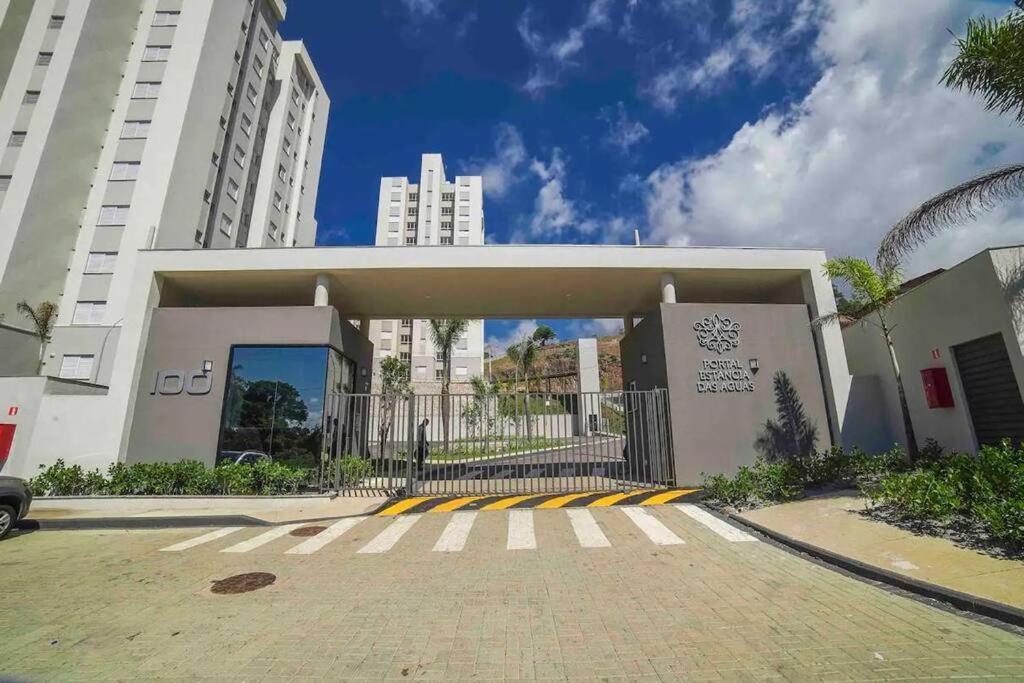 Apto Novo Prox Shopping Pocos Mg Apartment